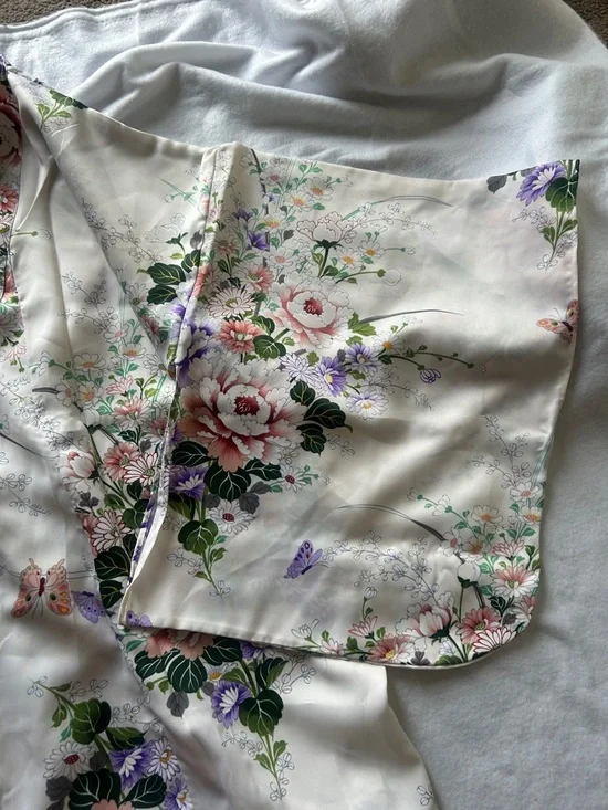 Floral Satin Robe in Ivory with Pink & Purple Blooms - Picture 5 of 8